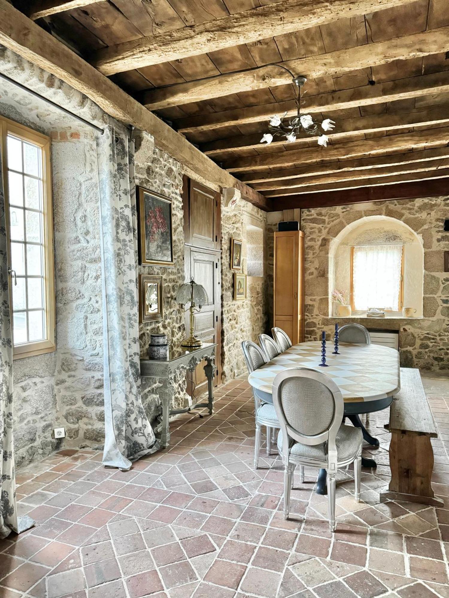 Manoir Medieval Art Deco - Logis Des 3 Artistes Sevremont Exterior photo